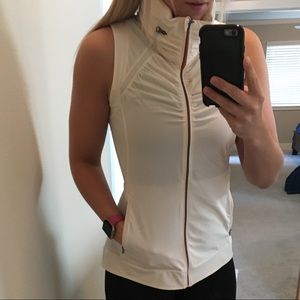 Lulu lemon vest size 6